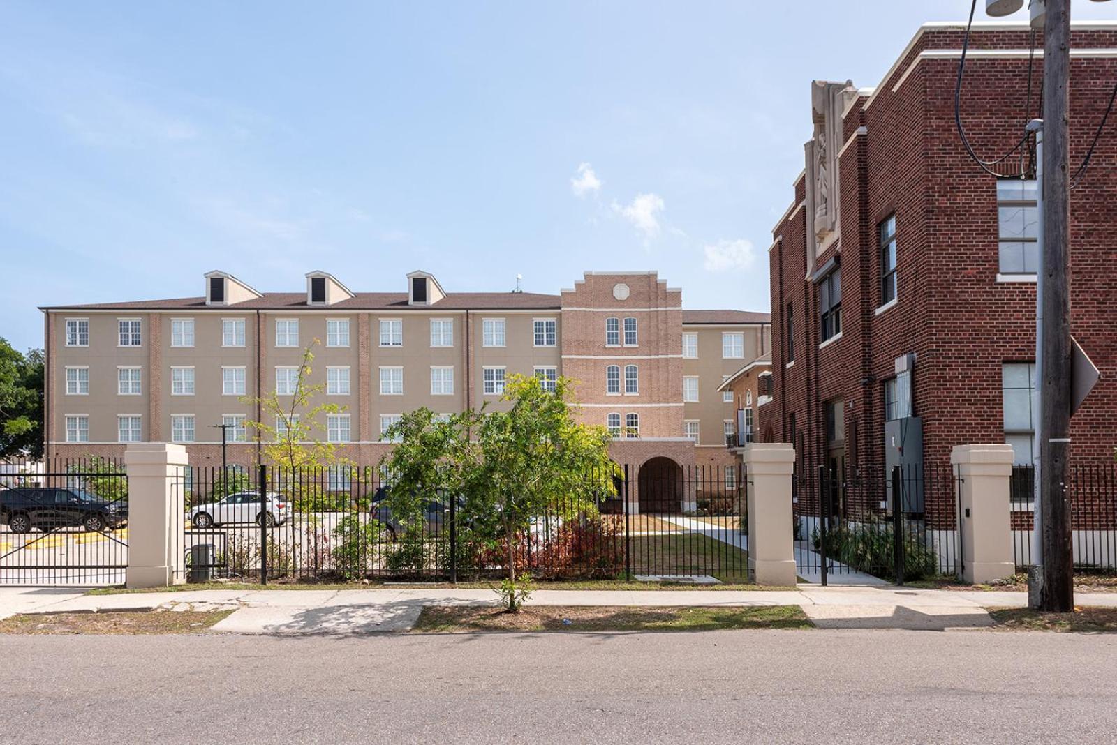 Bywater Suite Hotel Ню Орлиънс Екстериор снимка